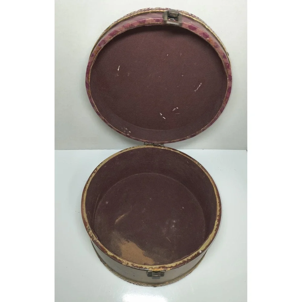 Vintage Style Nesting Round Hat Box Set Hardboard Metal Latch